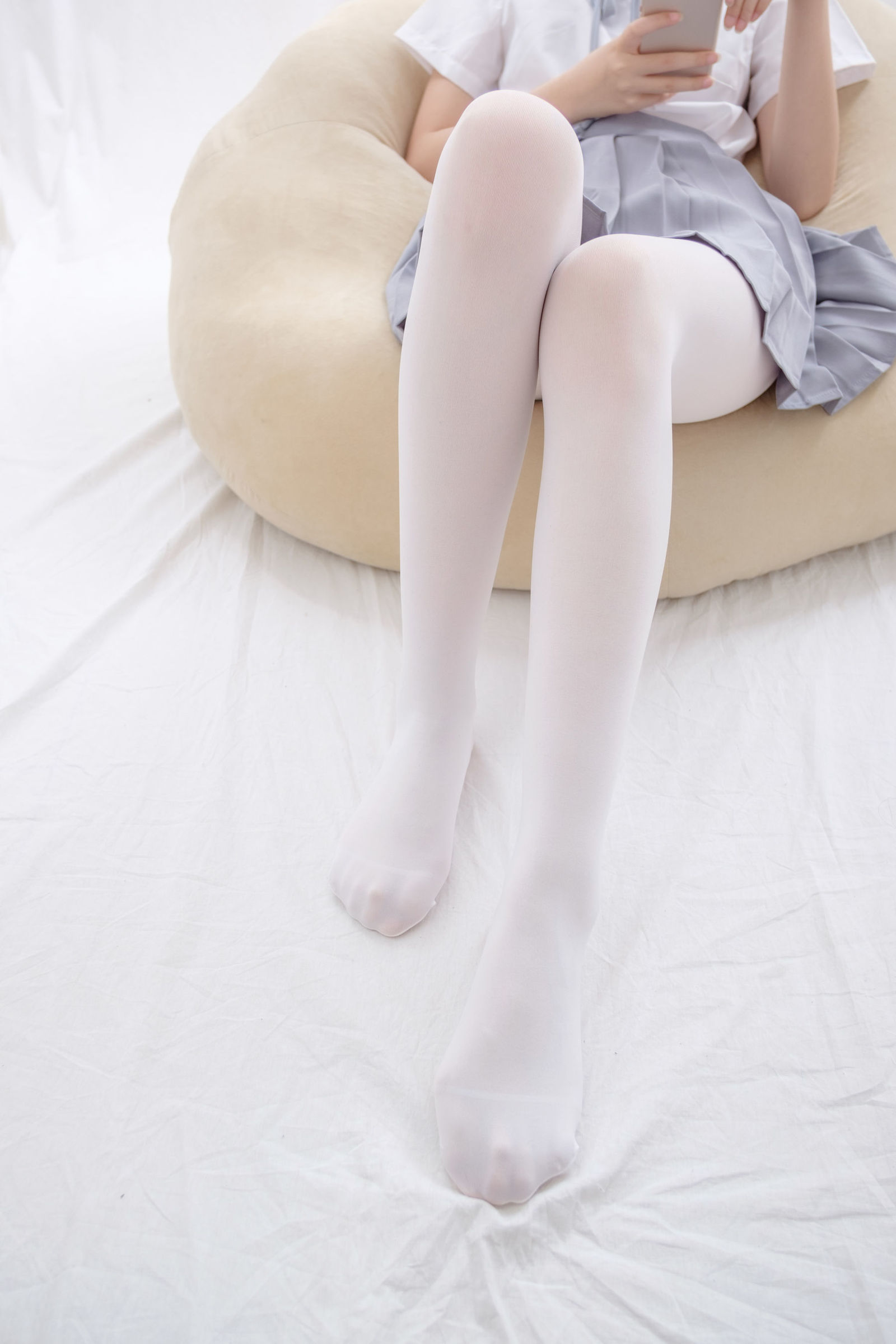 图片[3]-R15-025白丝足控萝莉丝袜写真套图-COS世界
