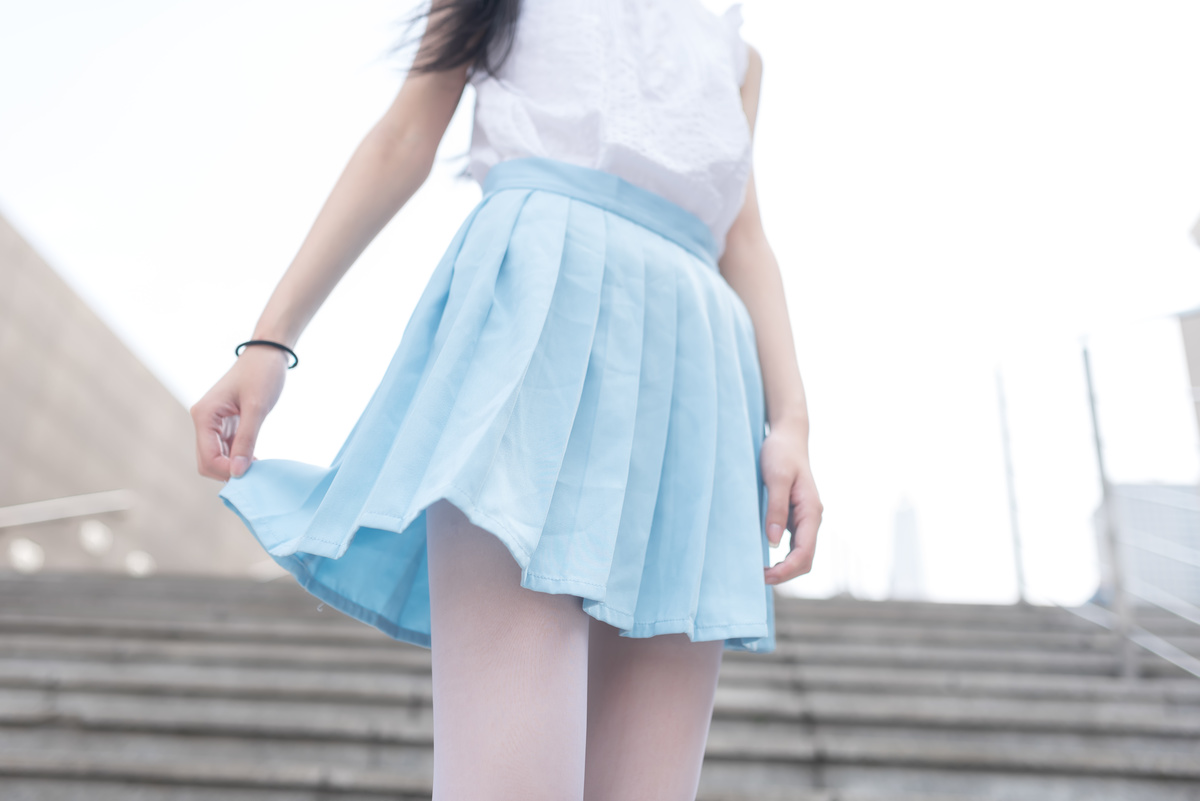 长腿白丝内衣美女cosplay-COS世界