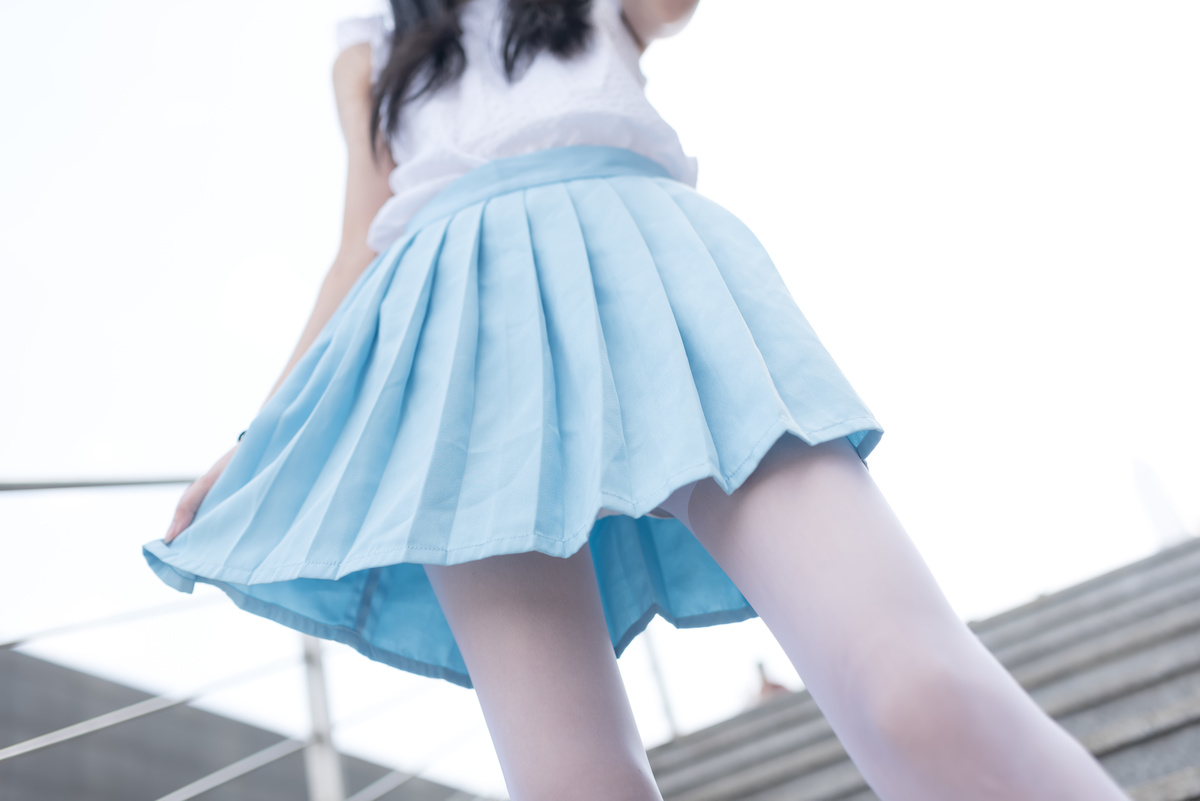 图片[4]-长腿白丝内衣美女cosplay-COS世界