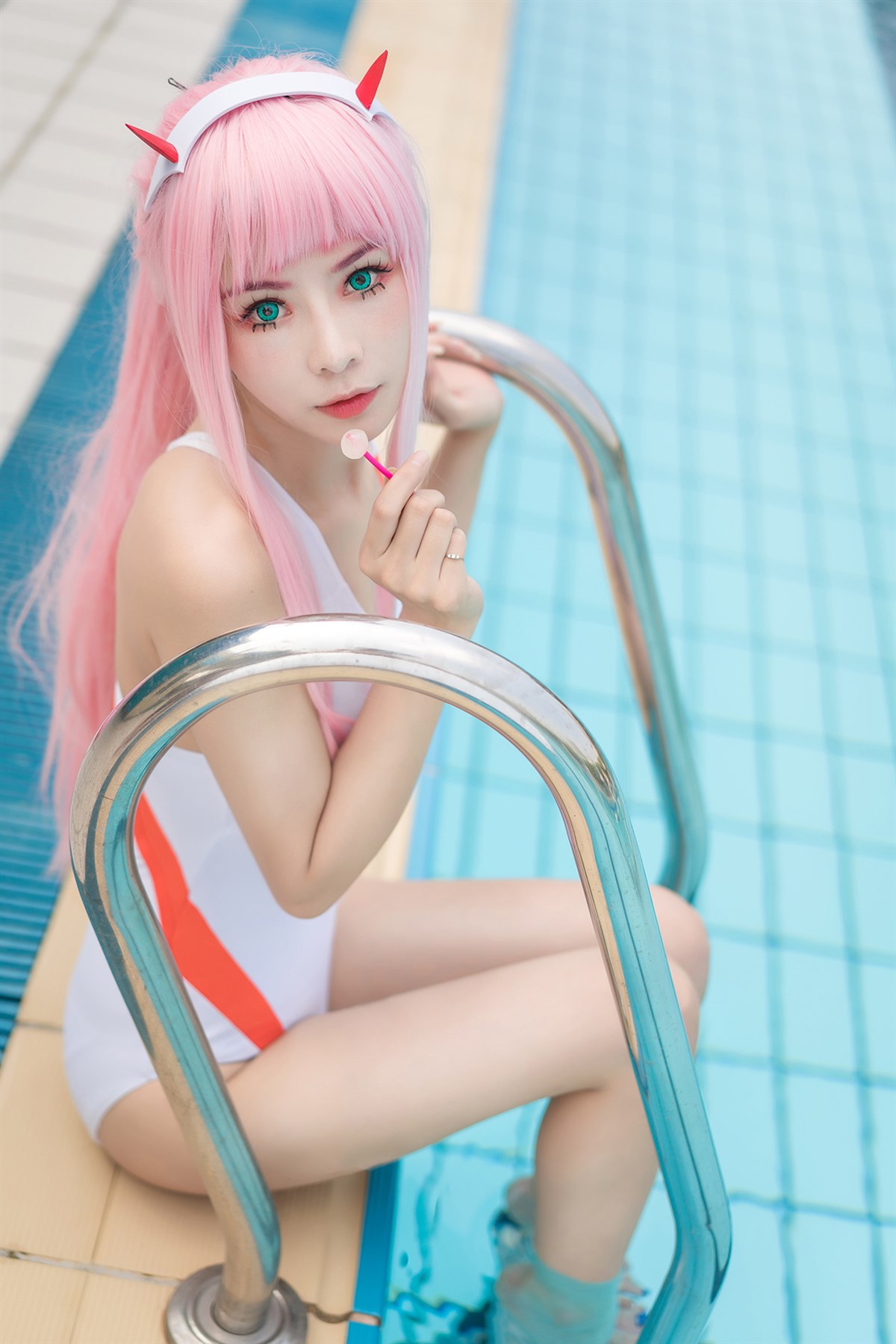 vol.12-泳池边-COS世界