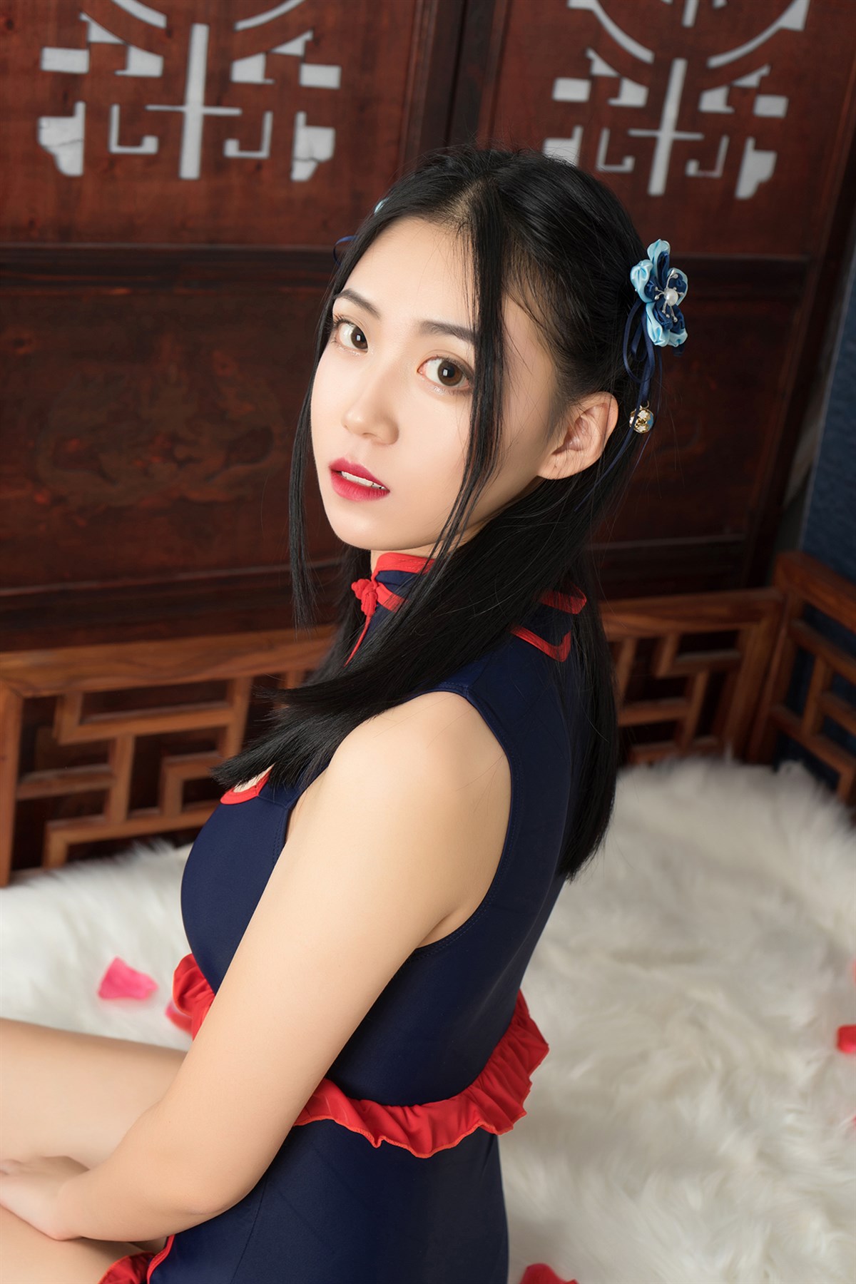 图片[3]-红蓝少女的果腿-COS世界