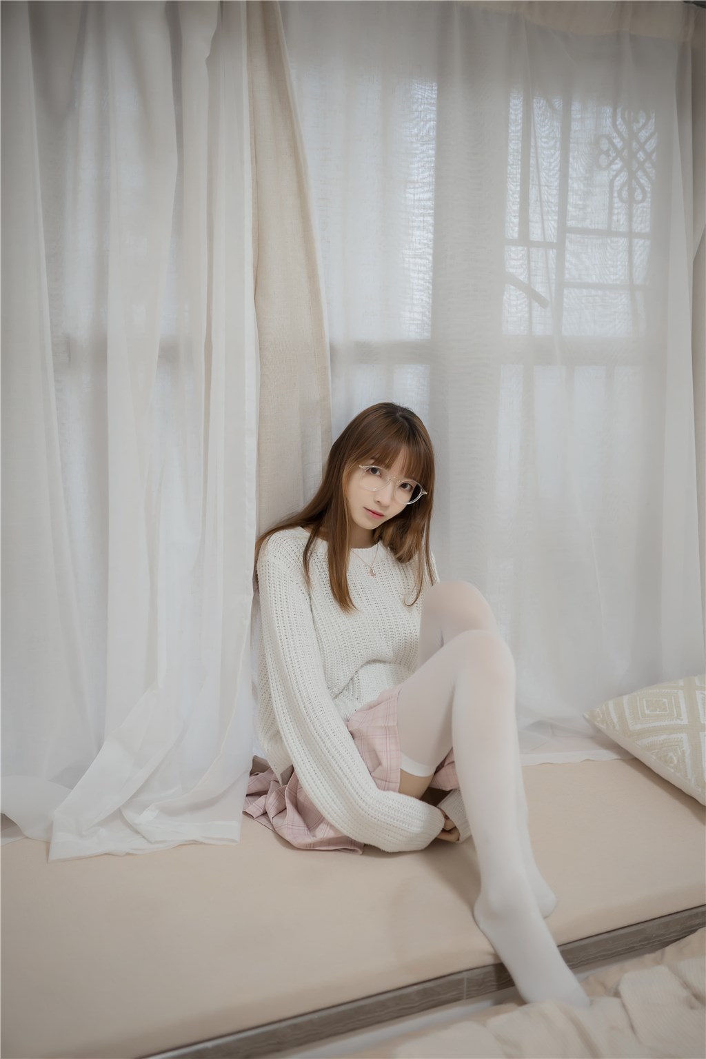 图片[5]-粉格裙的眼镜娘-COS世界