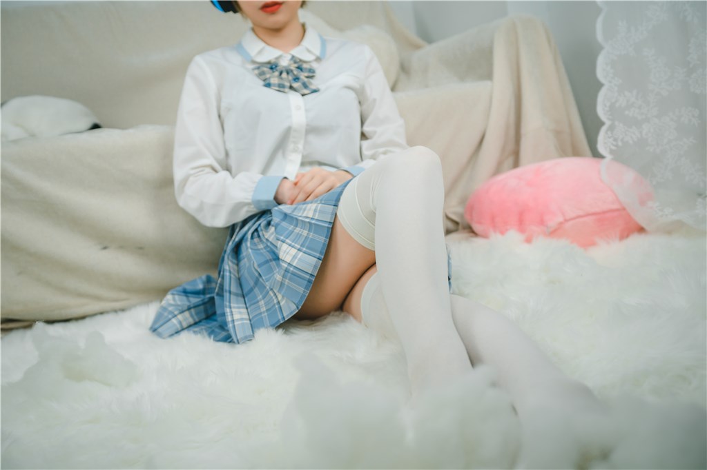 图片[2]-邻家宅小妹-COS世界