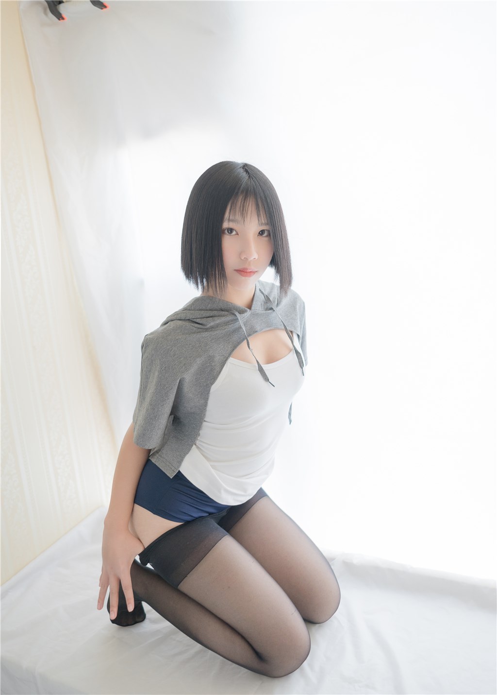 图片[3]-肉嘟嘟的黑丝女-COS世界