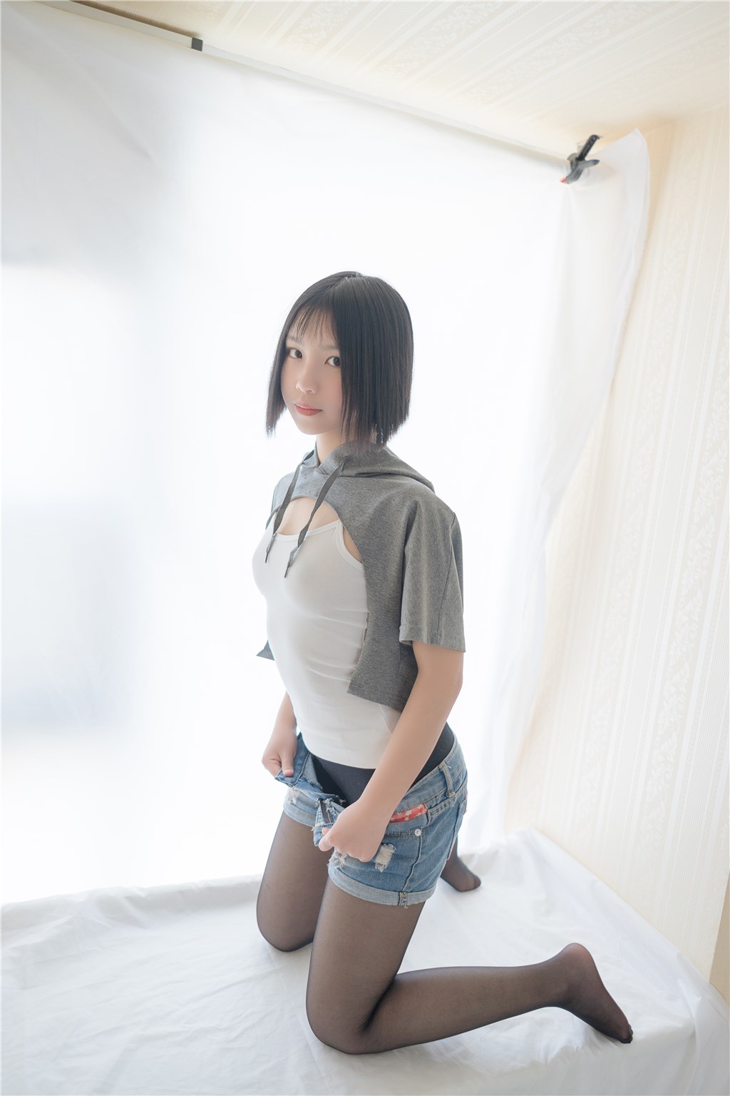图片[2]-肉嘟嘟的黑丝女-COS世界