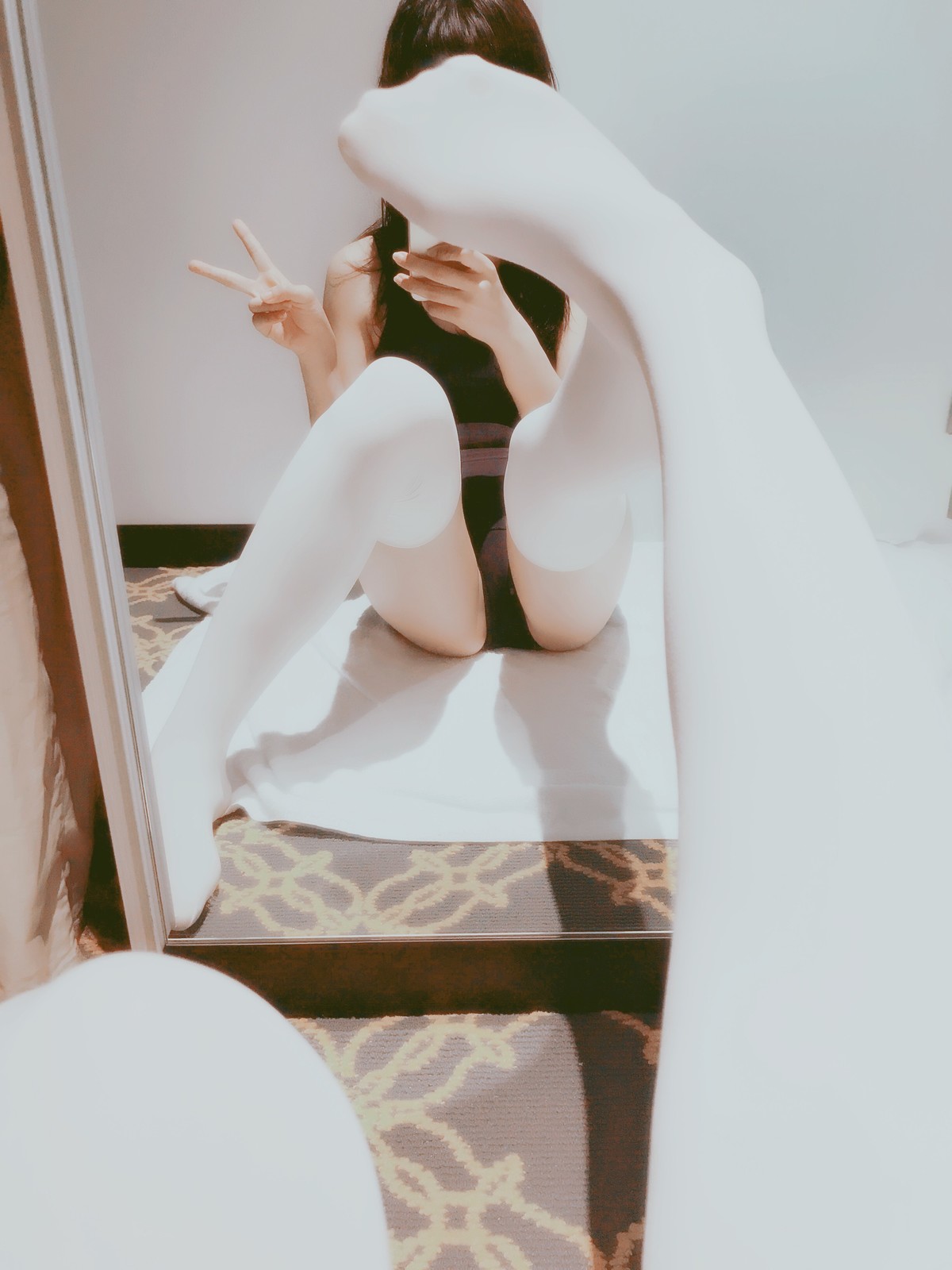 萝莉液液酱YeYe – 白丝死库水-COS世界