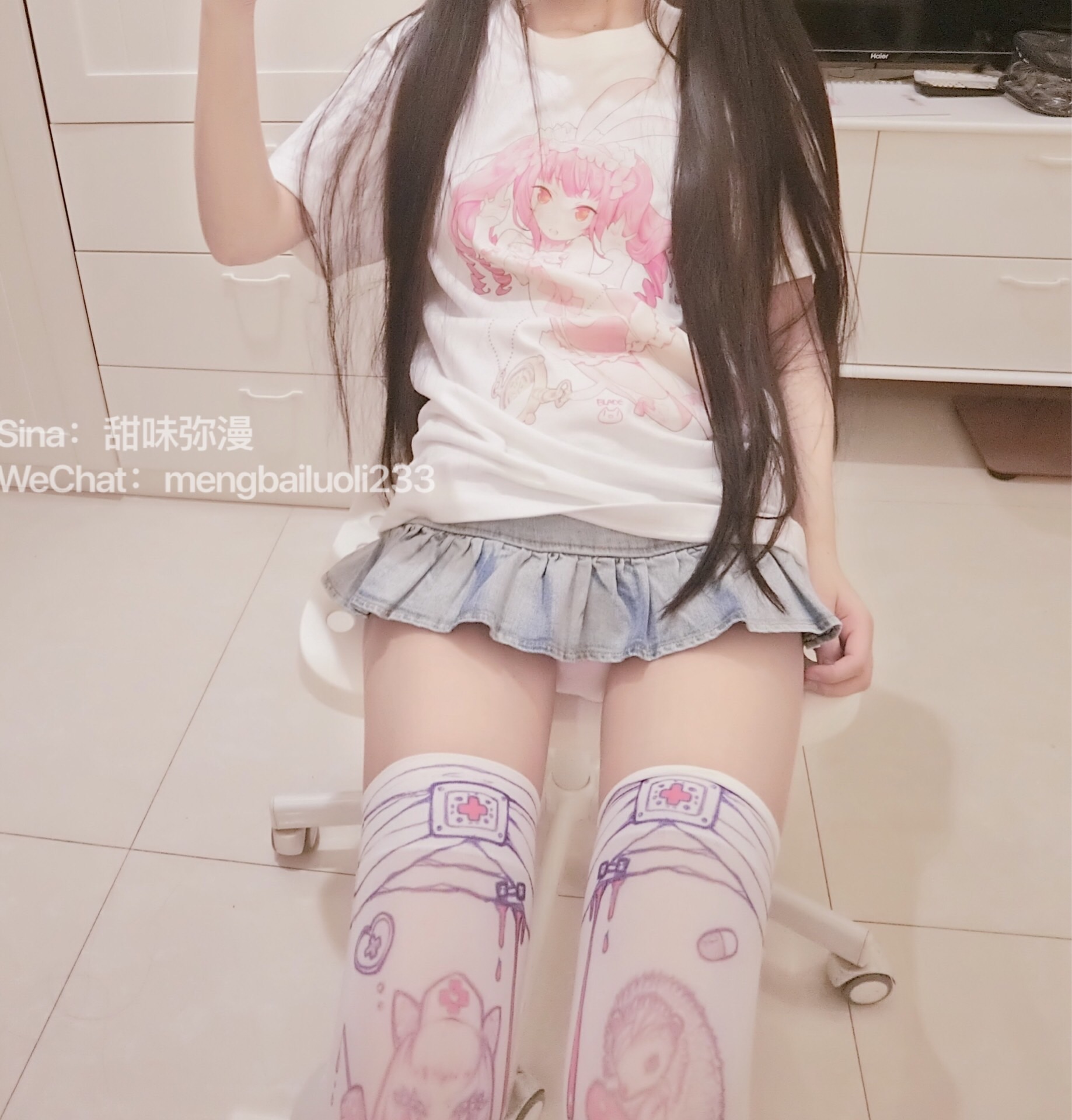 图片[3]-萌白酱牛仔超短裙-COS世界
