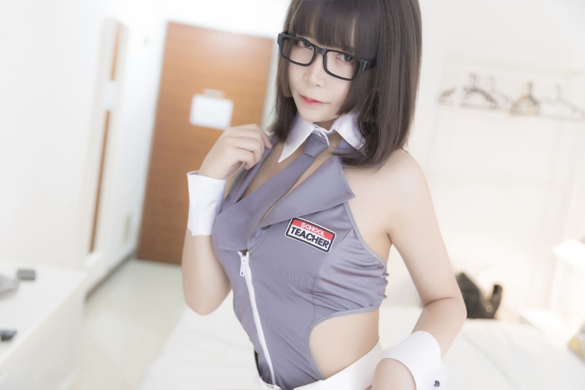 图片[3]-美女怀怪胎肚子越来大视频-COS世界