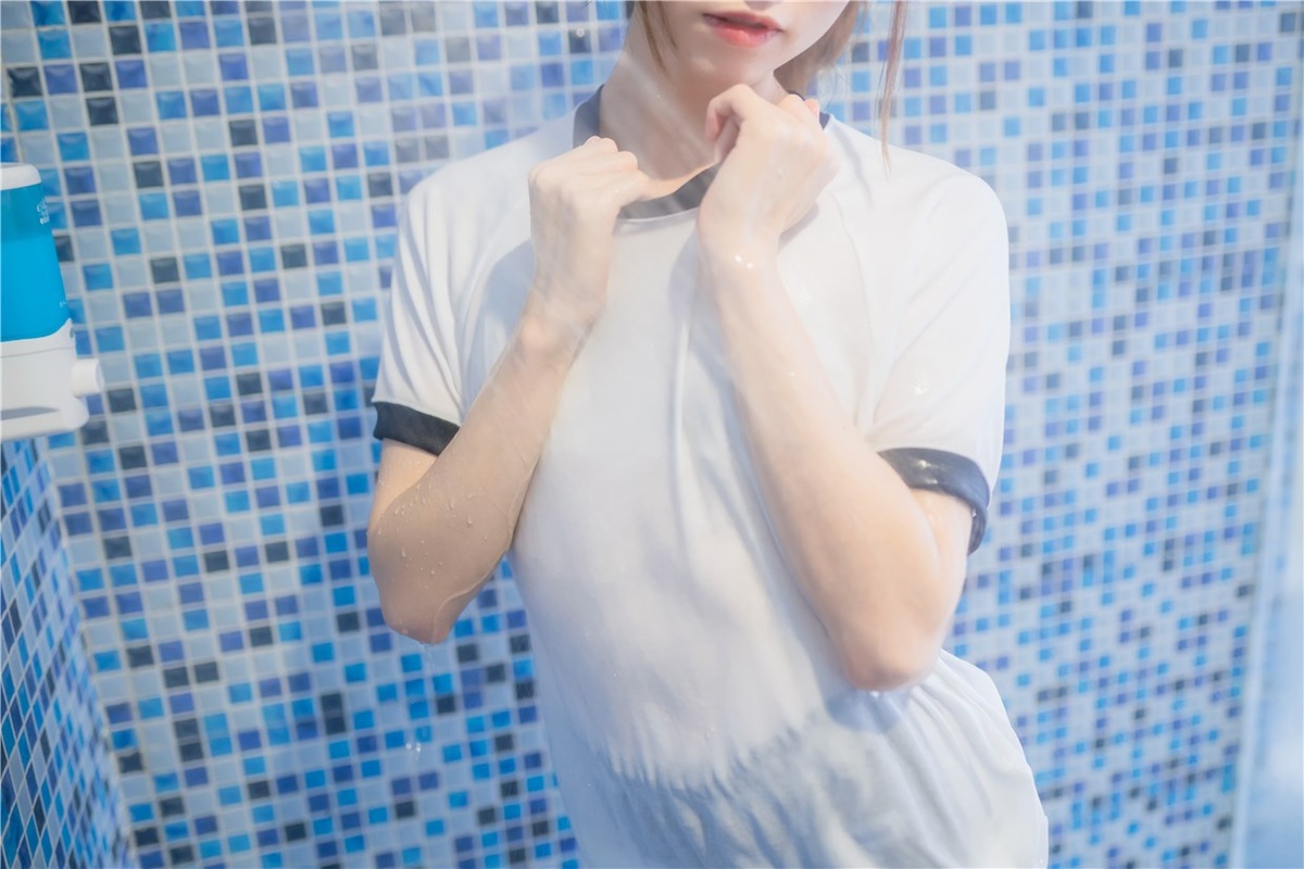 二次元女生头像呆萌可爱-COS世界